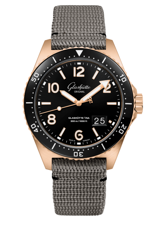 Glashuette Original SeaQ Panorama Date 43.20 mm Black Dial Red Gold Synthetic Strap, Grey 1-36-13-03-90-34