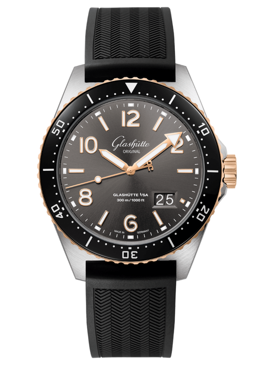 Glashuette Original SeaQ Panorama Date 43.20 mm Black Dial Red Gold and Stainless Steel Rubber Strap, Black 1-36-13-04-91-33