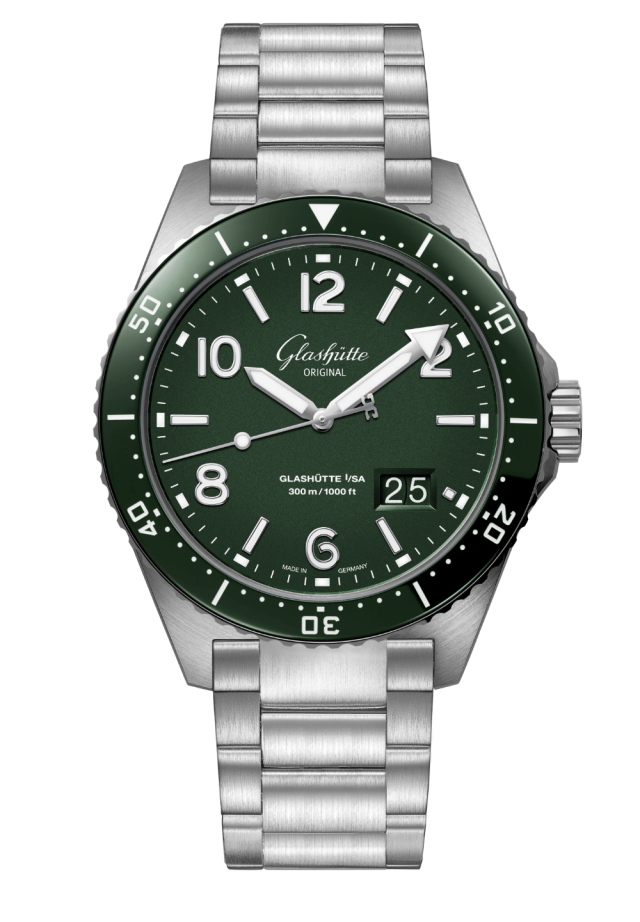 Glashuette Original SeaQ Panorama Date 43.20 mm Green Dial Stainless Steel Metal Bracelet 1-36-13-07-83-70