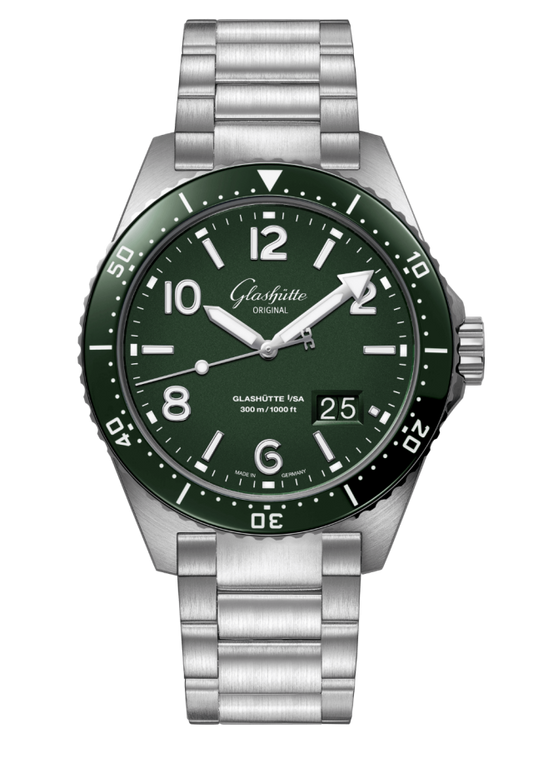 Glashuette Original SeaQ Panorama Date 43.20 mm Green Dial Stainless Steel Metal Bracelet 1-36-13-07-83-70