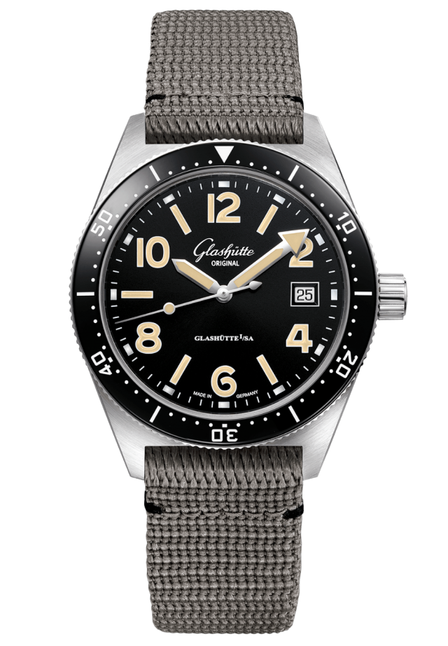 Glashuette Original SeaQ 39.50 mm Black Dial Stainless Steel Synthetic Strap, Grey 1-39-11-06-80-34