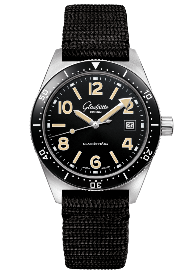 Glashuette Original SeaQ 39.50 mm Black Dial Stainless Steel Synthetic Strap, Black 1-39-11-06-80-35