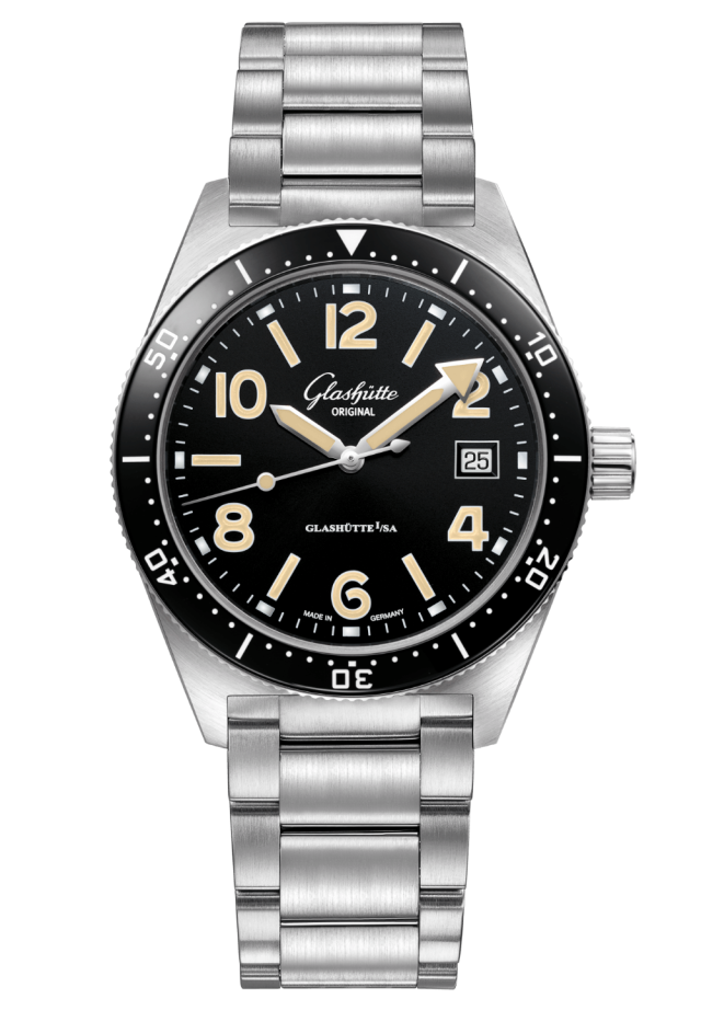 Glashuette Original SeaQ 39.50 mm Black Dial Stainless Steel Metal Bracelet 1-39-11-06-80-70